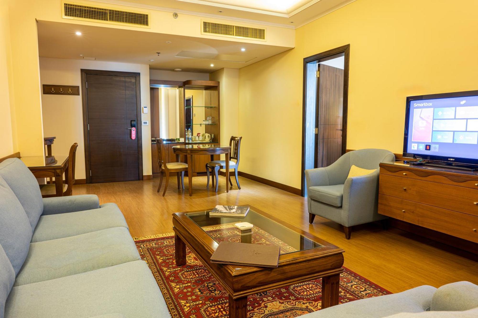 Jiyeh Marina Resort Hotel & Chalets Jieh Exterior foto