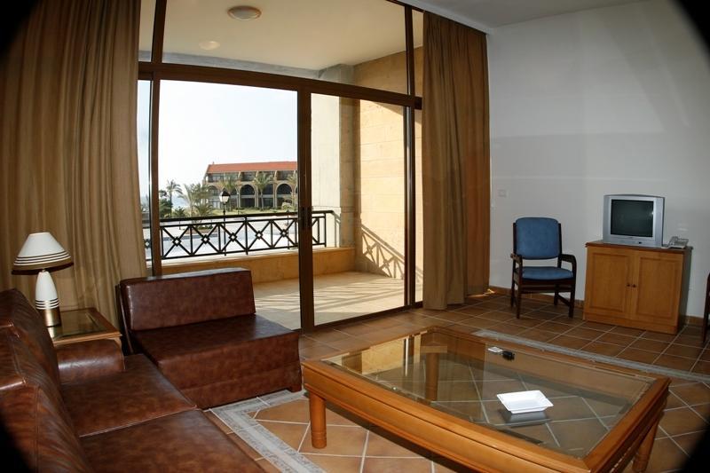 Jiyeh Marina Resort Hotel & Chalets Jieh Zimmer foto